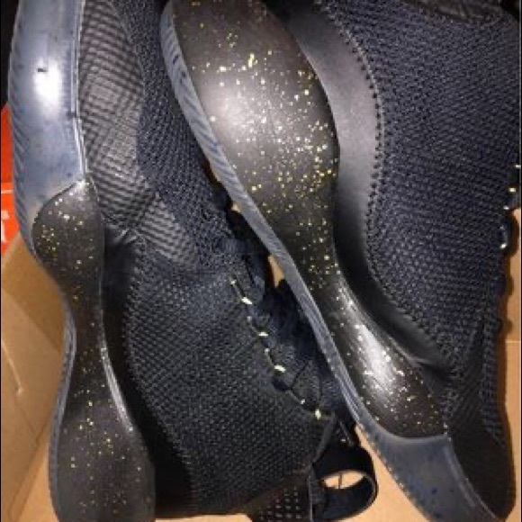 Adidas D Rose 773 
Color is Black/Gold beautiful 
Size 7  NUC - Picture 5 of 7